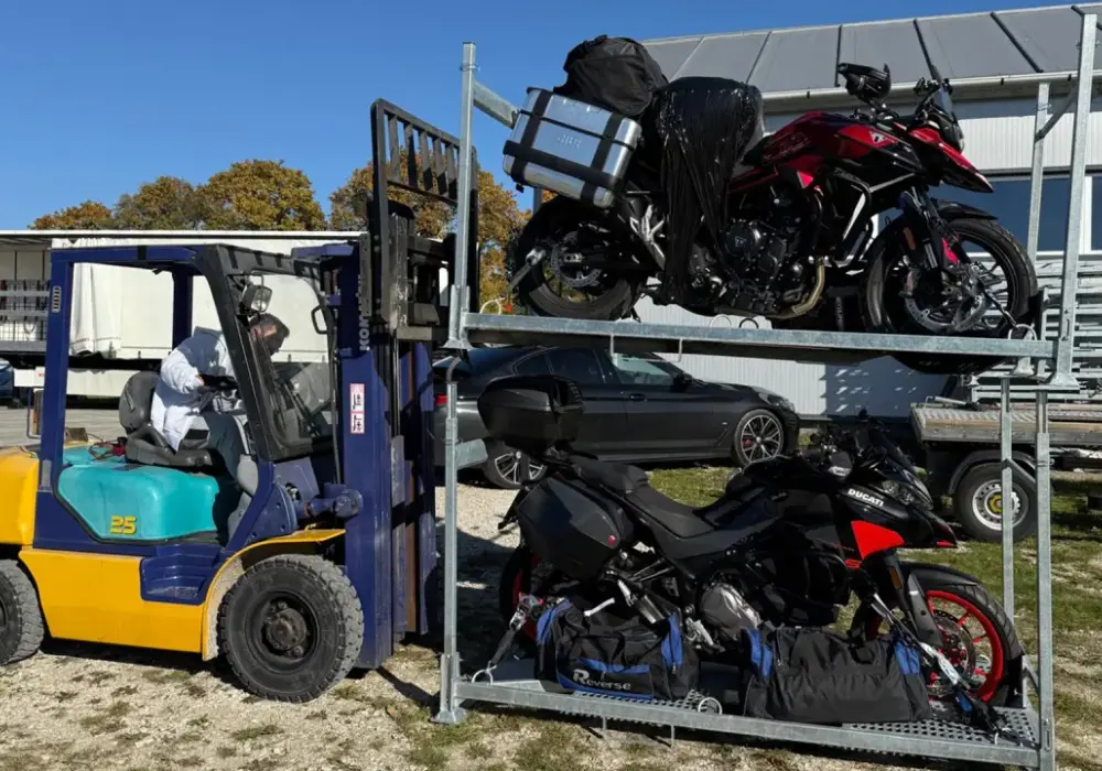 Przewóz motocykla - Ile kosztuje i jak nie przepłacić?
