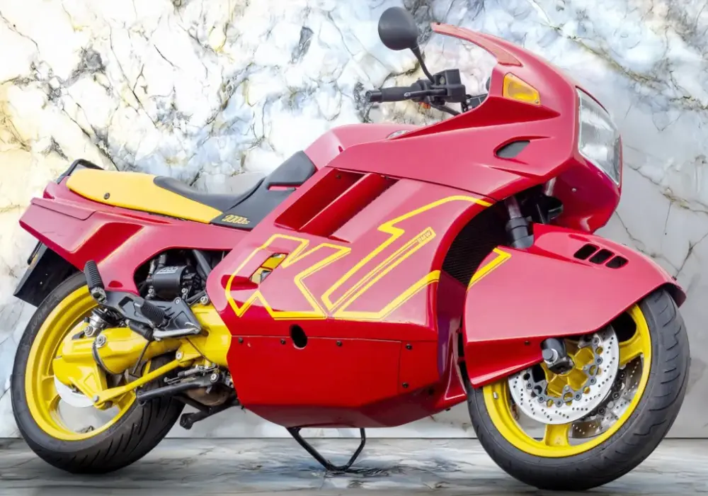 BMW K100 - dane techniczne i czy warto go kupić dziś?