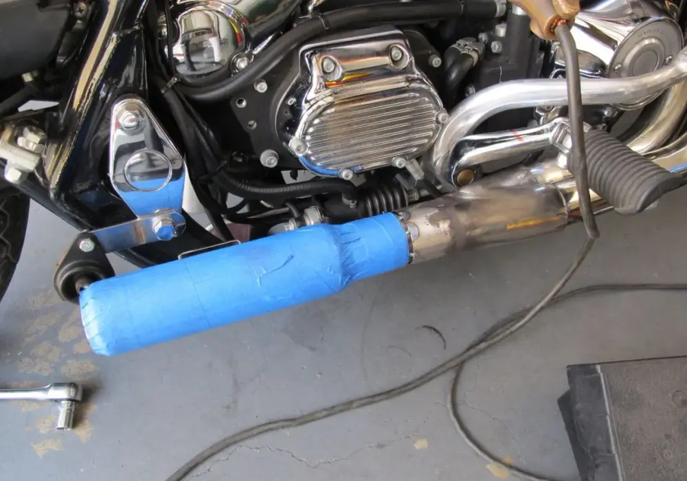 Basowy wydech w motocyklu - zrób to sam! Poradnik DIY