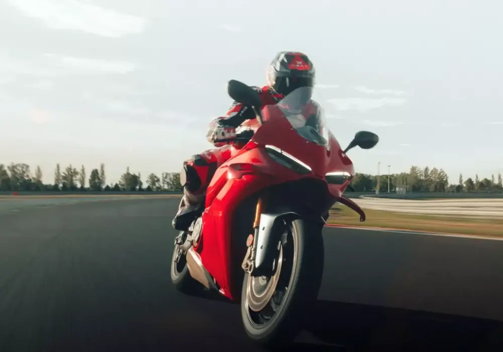 Ducati Panigale V4 S - Czy ten superbike ma sens w Polsce?