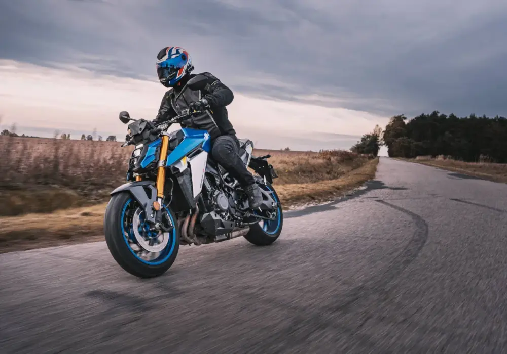 Shimmy w motocyklu - Jak rozpoznać i co zrobić? Poradnik