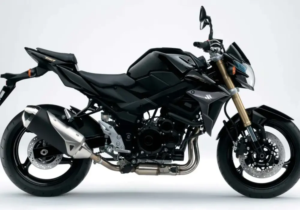 Suzuki GSR 750 - wady i zalety. Czy to naked dla Ciebie?