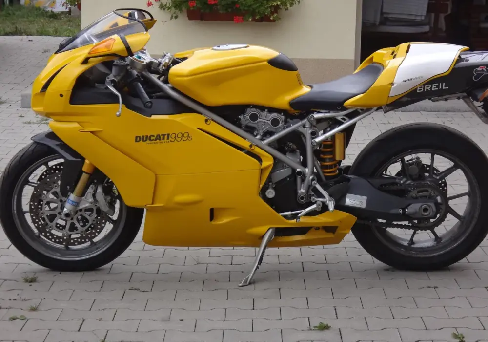 Ducati 999 - Czy ten superbike to wciąż dobry wybór?