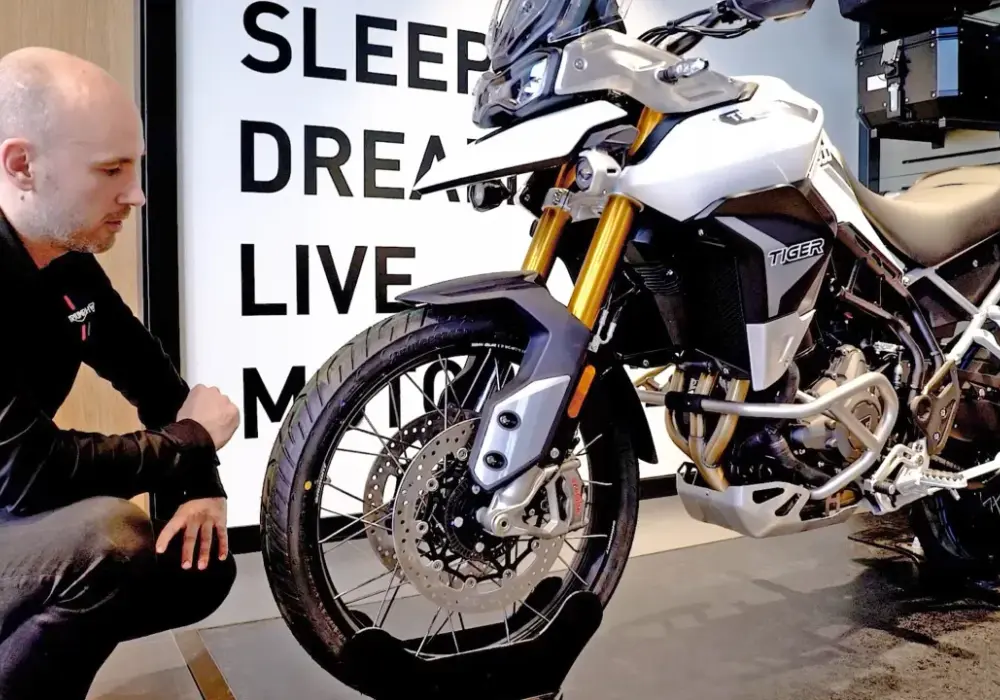 Triumph Tiger 900 - Która wersja dla Ciebie?