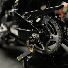 Jak smarować łańcuch motocyklowy, aby uniknąć kosztownych napraw