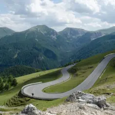 Najpiękniejsze trasy motocyklowe w Europie, które musisz zobaczyć na własne oczy