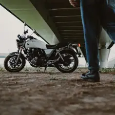 Co grozi za jazdę motorowerem bez uprawnień? Sprawdź kary i konsekwencje