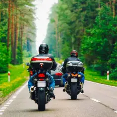 Najlepsze trasy motocyklowe w Krakowie, które musisz przejechać