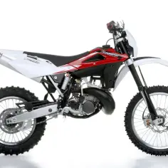 Husqvarna WR 250 ile koni – porównanie osiągów, opinie i koszty eksploatacji