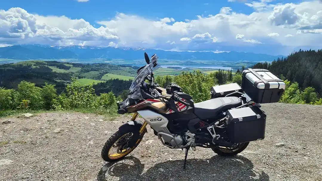 Zdjęcie Bieszczady trasa motocyklowa: odkryj najpiękniejsze szlaki i atrakcje