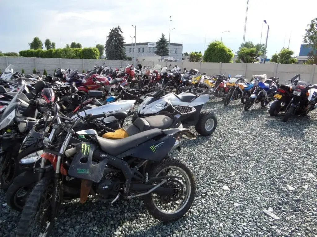 Zdjęcie Czy można zarejestrować motorower bez dokumentów? Oto co musisz wiedzieć