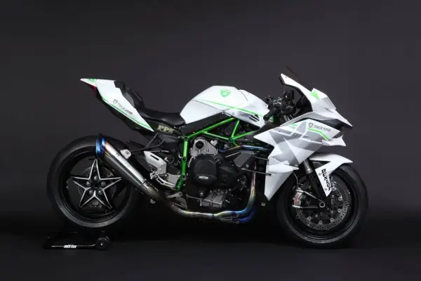 Kawasaki Ninja H2R - ile koni ma naprawdę?