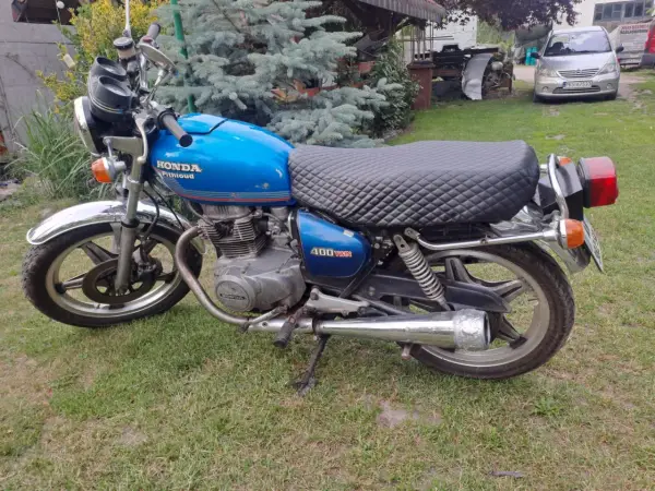 Honda CB250T Dream - Czy ten klasyk to motocykl dla Ciebie?