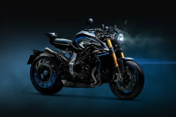 MV Agusta Rush - Czy warto kupić ten brutalny hyper naked?