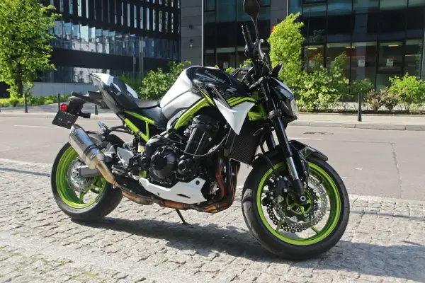 Kawasaki Z900 - co potrafi ten naked na co dzień?