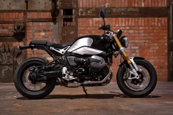 Motocykl bez owiewek - Czy naked bike jest dla Ciebie?