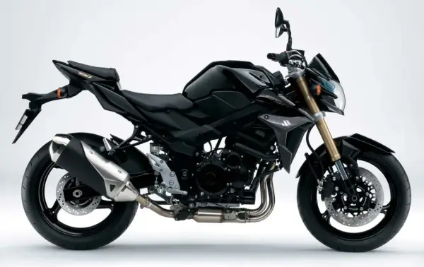 Suzuki GSR 750 - wady i zalety. Czy to naked dla Ciebie?