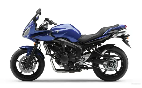 Yamaha FZ6, FZ1, FZS600 - Który model sport-touring wybrać?