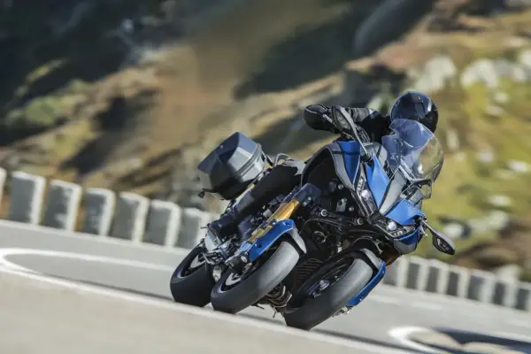 Yamaha Niken - co to za motocykl? Czy warto go kupić?