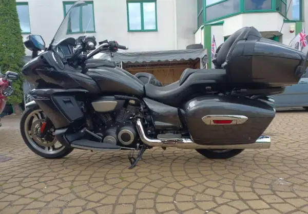 Yamaha Star Venture - turystyk premium na długie trasy