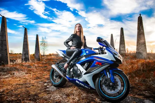 Motocykl dla wysokich - Jak wybrać i dopasować?