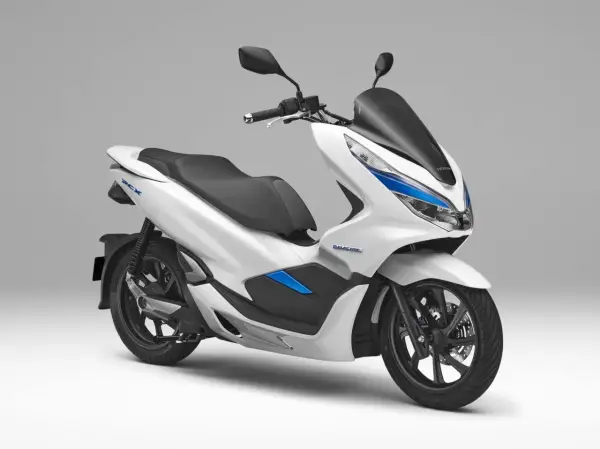 Czy motorowerem można jeździć po ścieżce rowerowej? Sprawdź przepisy!