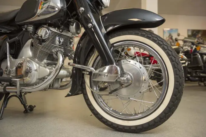 Honda Dream 125 - czy warto kupić ten prosty motocykl?